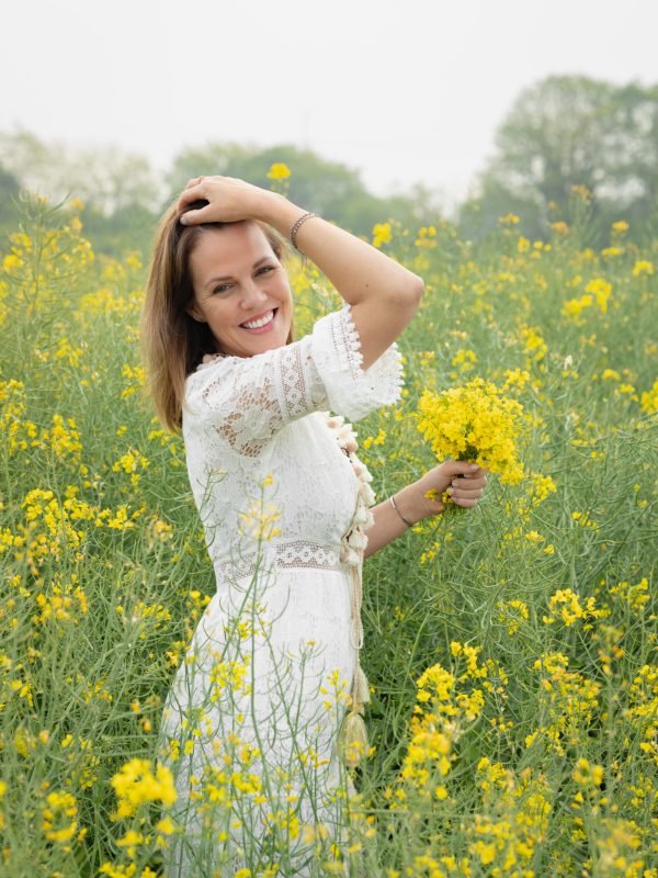 Mojitoripictures Photographe Liège Belgique Minisession Champs Colza Shooting Photo